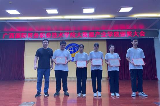 说明: dedbc34a6cbf8281dc799581ce4104c 说明: dedbc34a6cbf8281dc799581ce4104c